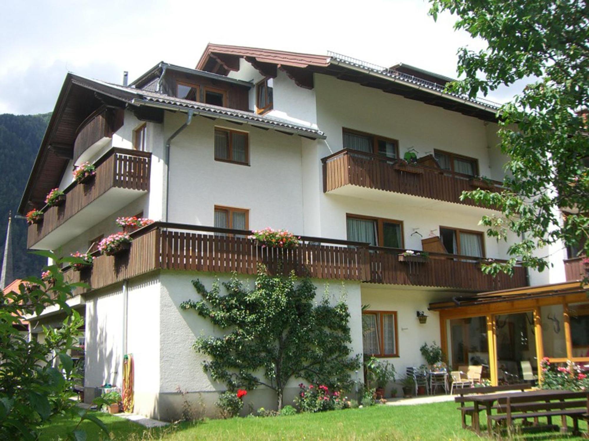 ホテル Gaestehaus Truskaller マルニッツ エクステリア 写真
