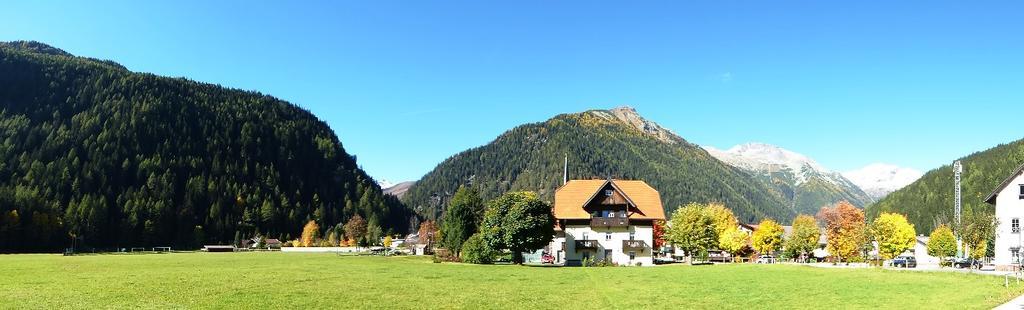 ホテル Gaestehaus Truskaller マルニッツ エクステリア 写真